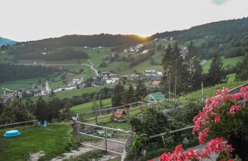 Meltina Apartment | Apartment 'Wiese' with Mountain View, Shared Garden and Wi-Fi