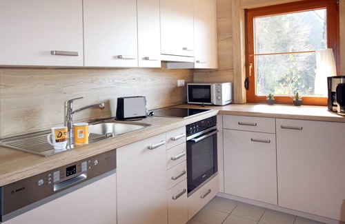 Schramberg Apartment | Apartment 'Wiesenblick' with Shared Terrace, Shared Garden and Wi-Fi
