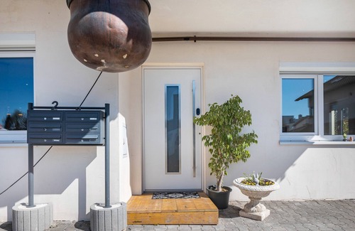 Lustenau Apartment | Apartment 'Winder' with Mountain View and Wi-Fi