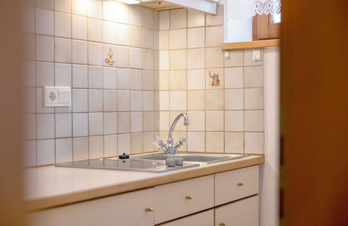 Valle San Silvestro Apartment | Apartment 'Winter' with Mountain View, Shared Garden and Wi-Fi