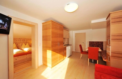 Heiligenblut Bed & Breakfast | Apartment with 2 bedrooms and infrared cabin - Pension-Appartements