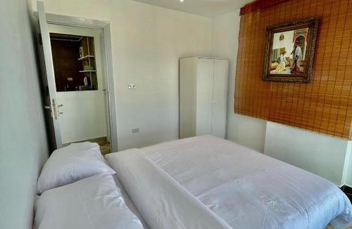 Al-Jumruk Apartment | Apartment with a view of the sea