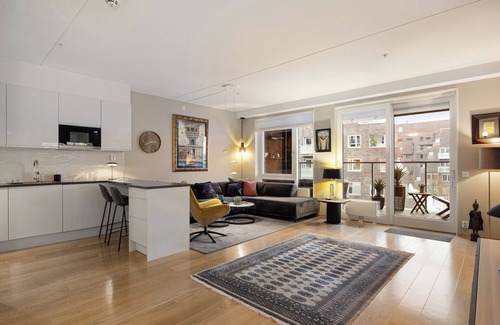Gamle Oslo Apartment | Apartment with balcony and rooftop in central Oslo