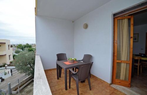 Torre Canne Apartment | Apartment with balcony in Torre Canne