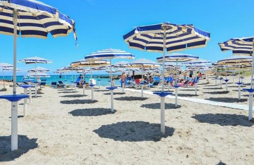 Torre Canne Apartment | Apartment with balcony in Torre Canne