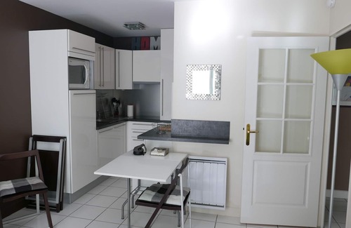 Arcachon Apartment | Apartment with direct access to the beach in Arcachon parking and wifi included
