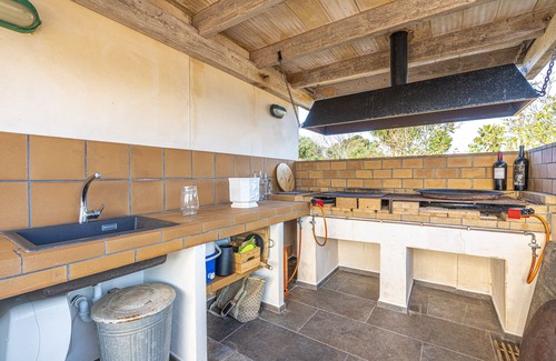 Santanyi House | APARTMENT WITH WIFI AND A/C, CLOSE TO BEACHES: SALMOINA COVE AND CALO DES MORO