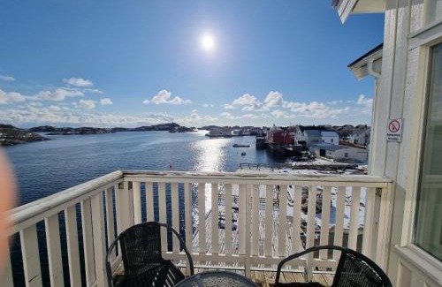 Henningsvaer Apartment | Apartment with fantastic seaview in Henningsvær.