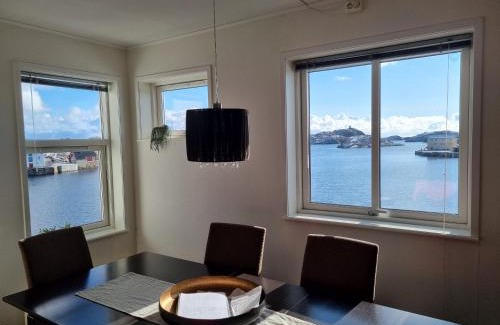 Henningsvaer Apartment | Apartment with fantastic seaview in Henningsvær.