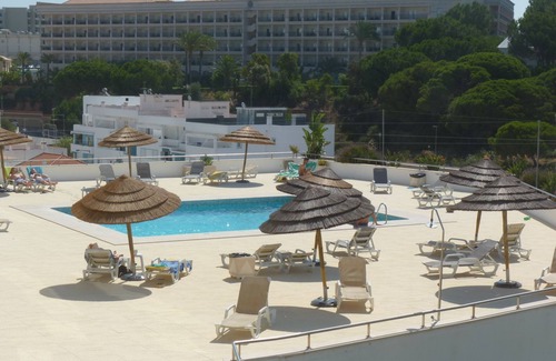 Olhos D'Agua Apartment | Apartment With Front Line Sea Views And Large Balcony,150m From Beach,