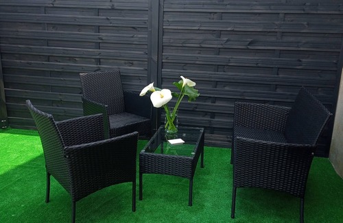 Puyoo Apartment | Apartment with garden and freestanding pool