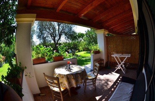 Panza Apartment | Apartment with garden 200meters from the Sea