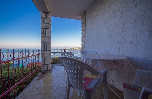 Crveni Vrh Apartment | Apartment with good company