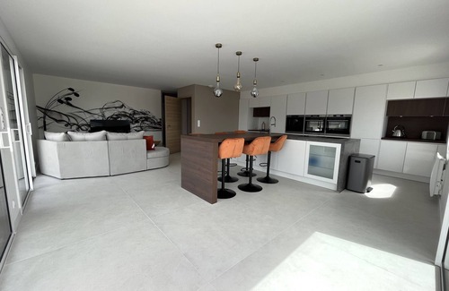 Pirou Apartment | Apartment with jacuzzi and sea view terrace