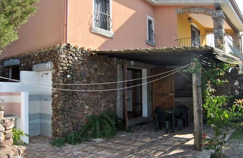 Sant'Antioco Apartment | Apartment with large garden, 5 minutes from Cala Sapone, 4/5 people