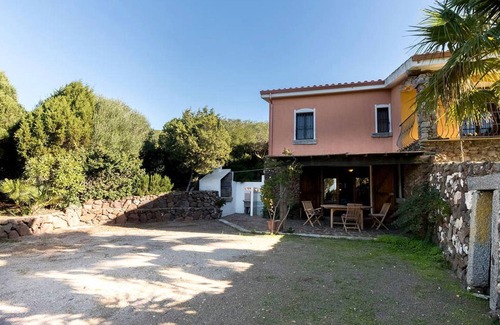 Sant'Antioco Apartment | Apartment with large garden, 5 minutes from Cala Sapone, 4/5 people