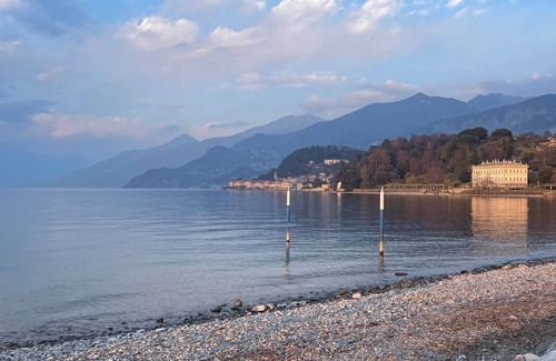 Limonta Apartment | Apartment with lake view and garden 2 steps from Bellagio