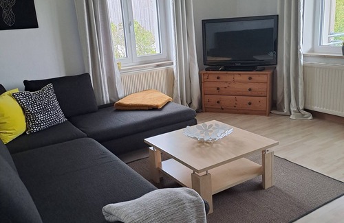 Windach Apartment | Apartment with large balcony, approx. 2 km west of the lake shore in a quiet location