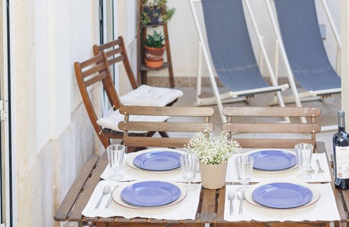 Santos Apartment | APARTMENT WITH PATIO