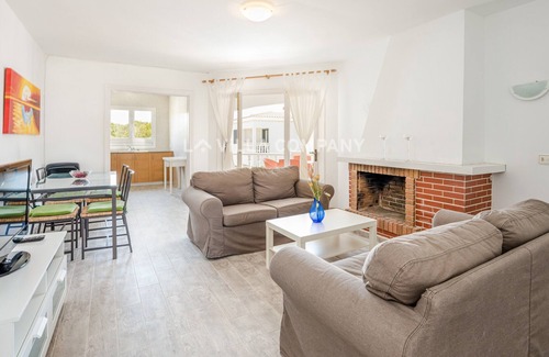 Punta Grossa Apartment | Apartment with pool, 5 minute walk beach, sleeps 6, free WIFI