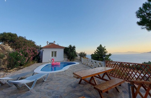 Koumeika House | Apartment with Pool and Panorama View