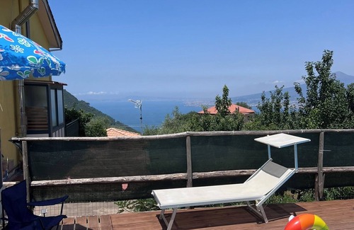 Piazza-Tralia-Pendolo Apartment | Apartment with pool and breathtaking view of the Golfo di Napoli