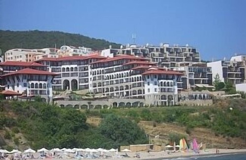 Sunny Beach Resort | Apartment With Pool, Restaurant & Sea Views