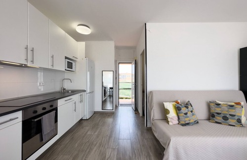 Gava Apartment | Apartment with pool in Gavá Mar