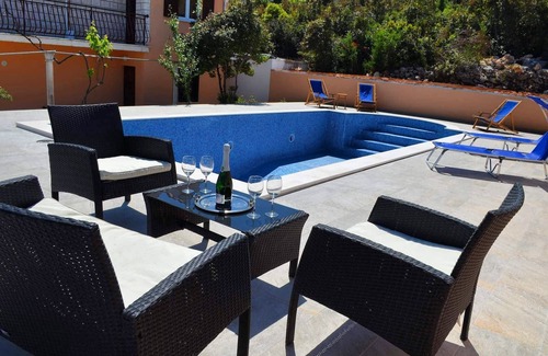 Cove Tri Zala (Zrnovo) Apartment | Apartment with pool, Korcula island