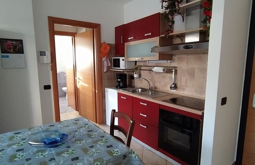 Sasso Moro Apartment | Apartment with private garden two steps from the lake.
