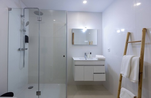 Aveiro Apartment | Apartment with private patio in the center of Aveiro