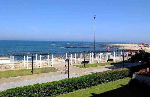 Povoa De Varzim Apartment | Apartment with 1 bedroom only 50 meters from the beach