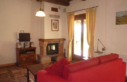 San Ginesio Apartment | Apartment with rustic charm and amazing views of the Sibillini Mountains