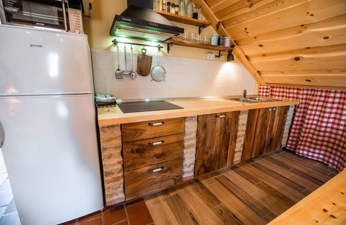 Brezice Apartment | Apartment with Sauna pri Geču - Three Bedroom Apartment