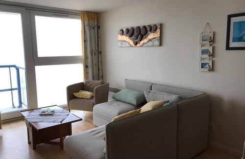 Dunkirk Apartment | Apartment with sea view