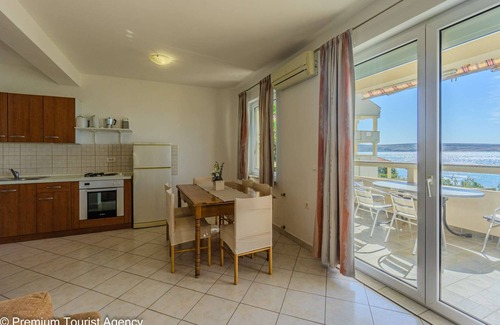 Vidalici Apartment | Apartment with sea view, directly at the beach, beach chairs