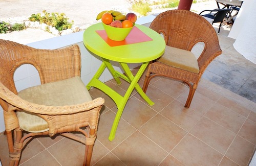 Vale de Centianes Apartment | Apartment with sea views and pool near the beach
