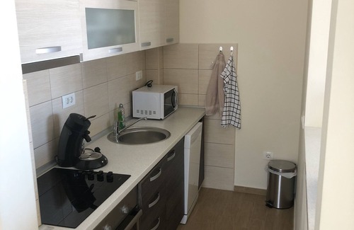 Dobra Voda Apartment | Apartment with sea view and 3-minute walk to the beach