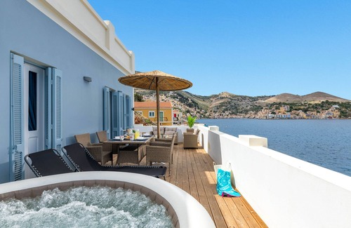 Symi Apartment | Apartment with sea view