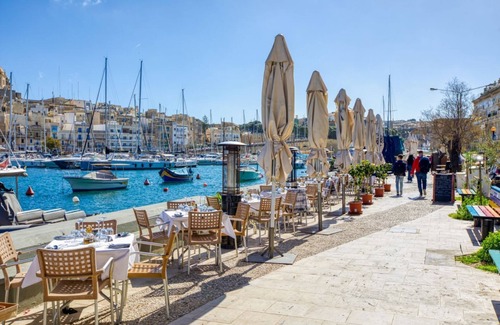 Senglea Apartment | Apartment with Spectacular Views in Isla