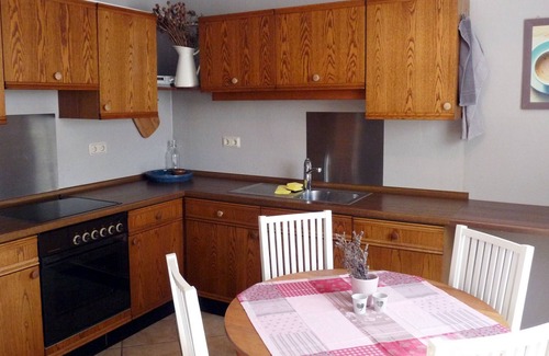 Rodlin Apartment | Apartment with terrace, lake view and close to nature for 4 (max 6) persons