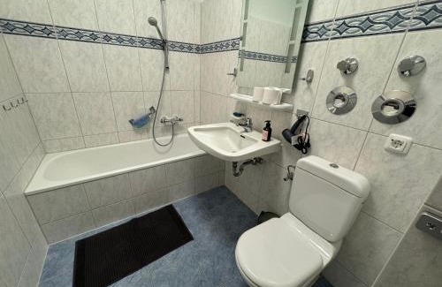 Ricklingen Apartment | Apartment with three rooms and balcony