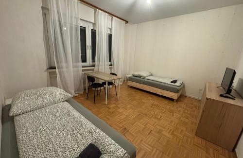 Ricklingen Apartment | Apartment with three rooms and balcony