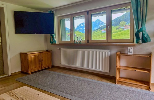 Hirschegg Apartment | Apartment with two sleeping rooms and terrace
