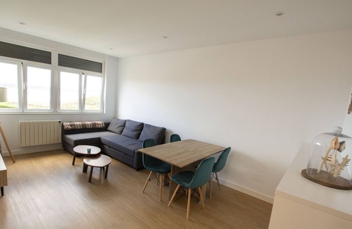 Castrillon House | Apartment with views and direct beach access
