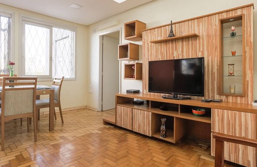 Santana Apartment | Apartment with Wi-Fi near Farroupilha Park - NEW