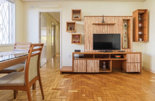 Santana Apartment | Apartment with Wi-Fi near Farroupilha Park - NEW