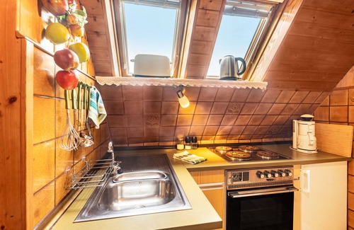 Waldeck Apartment | Apartment 'Wohnung Kranich Mit 1 Schlafzimmer' with Lake View and Wi-Fi