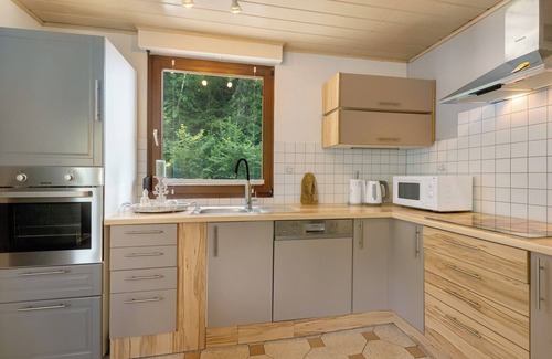 Plettenberg Apartment | Apartment 'Wohung Zum Ausblick' with Mountain View, Balcony and Wi-Fi