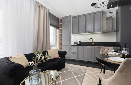 Fabryczna Apartment | Apartment Wroclaw Architektow by Renters